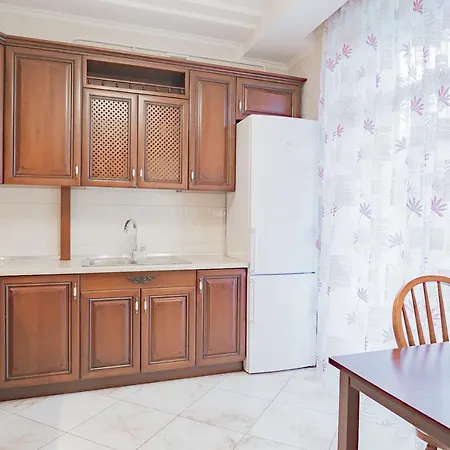 3 Lux Centr Ploshad Podeby Apartment