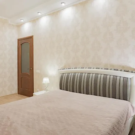 3 Lux Centr Ploshad Podeby *