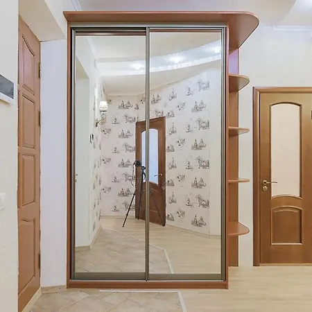 3 Lux Centr Ploshad Podeby Minsk